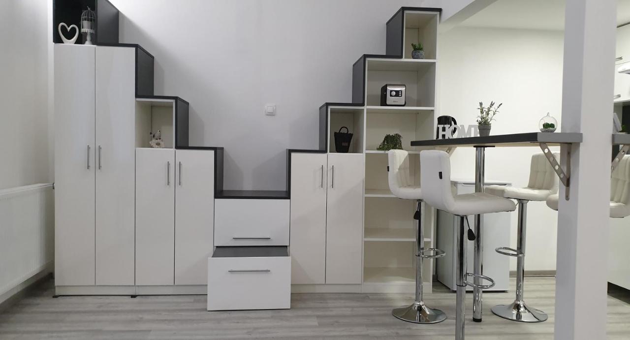 Belvarosi Apartman 2 Apartment Miskolc Luaran gambar