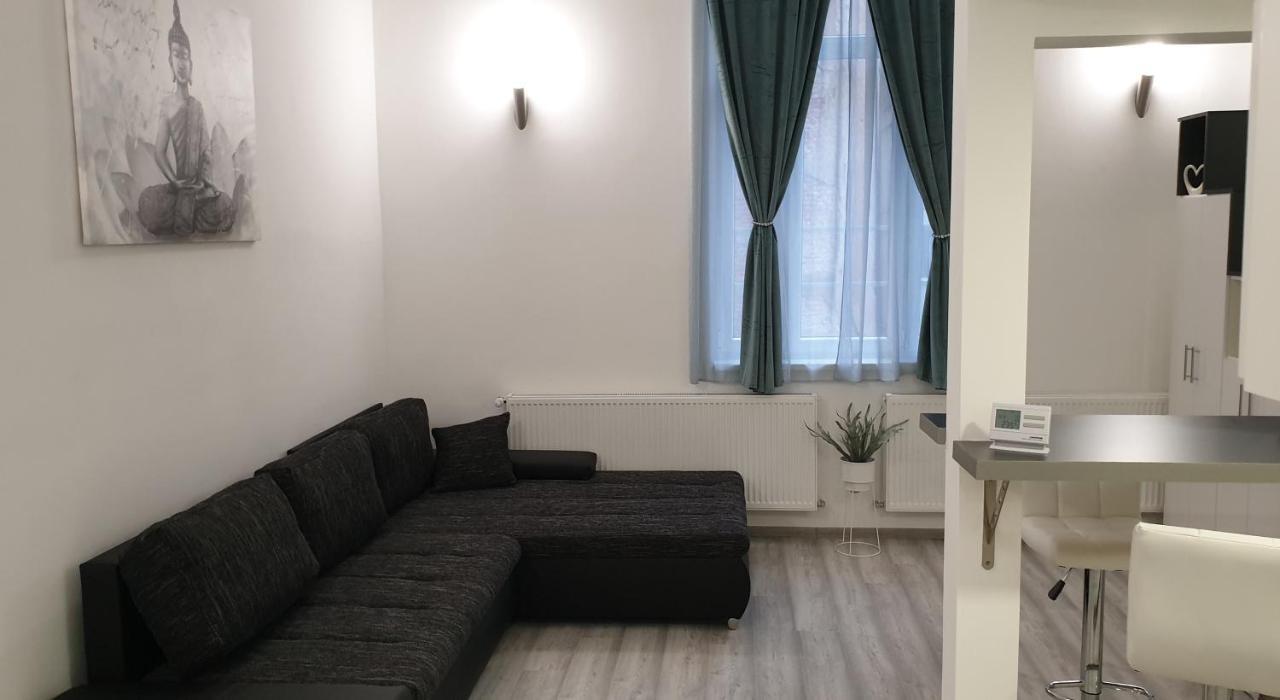 Belvarosi Apartman 2 Apartment Miskolc Luaran gambar